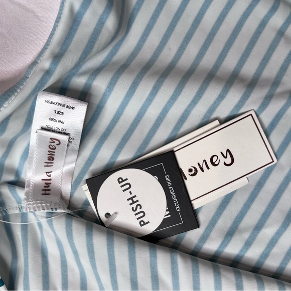 Hula Honey White and Green Tankini Swim Top - Picture 4 of 5